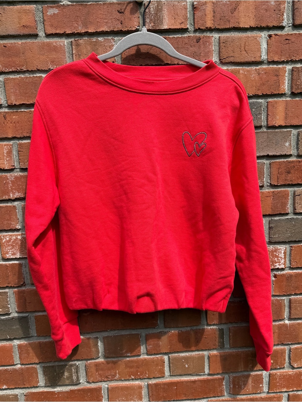 Universal Threads Red Women's Crewneck Heart Embroidered Sweatshirt Size XS